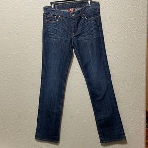 Lucky Brand Vintage Women’s Jeans. Very Good Condition. Size 10. Made In USA.